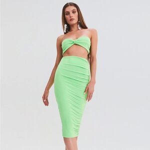 SER.O.YA Green Julia Set